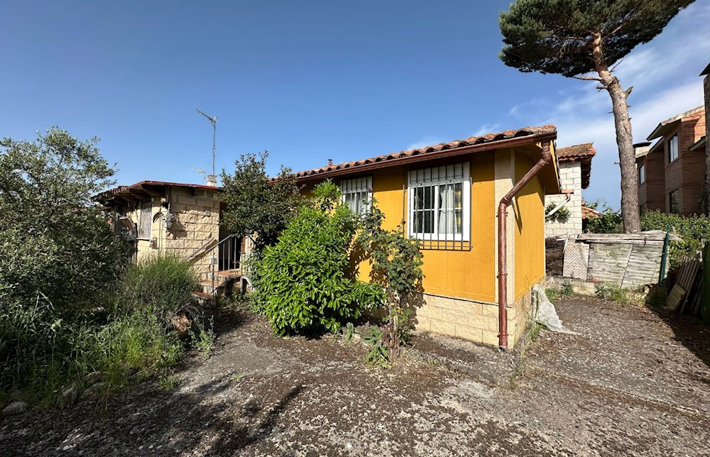 Foto de inmueble: CASA CON TERRENO EN IBEAS DE JUARROS